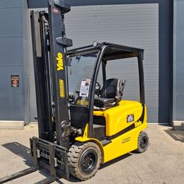 Yale ERP25VL °°° Chariot 4 roues électrique