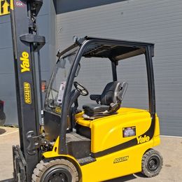 Yale ERP25VL °°° Chariot 4 roues électrique