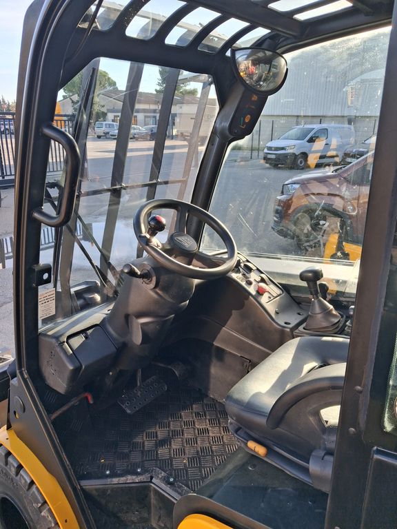 JCB Chariot télescopique TLT30 JCB TLT30 °°° Chariot télescopique rigide